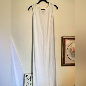 Beautiful 1990s White Dress w/Floral Embroidery & Slits